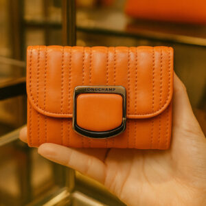 Longchamp Brioche衍縫皮卡包
