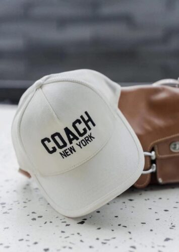 COACH刺繡棒球帽