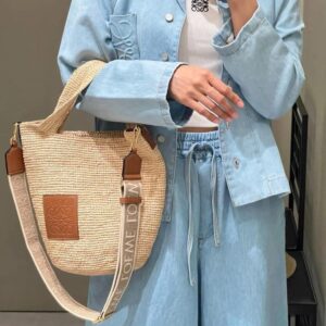 Loewe Paula’s Ibiza 草編水桶包