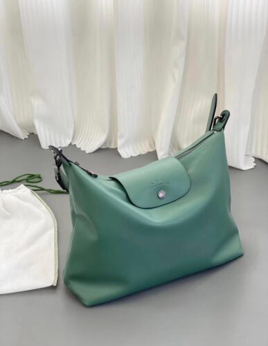 Longchamp Le Pliage 系列Hobo包